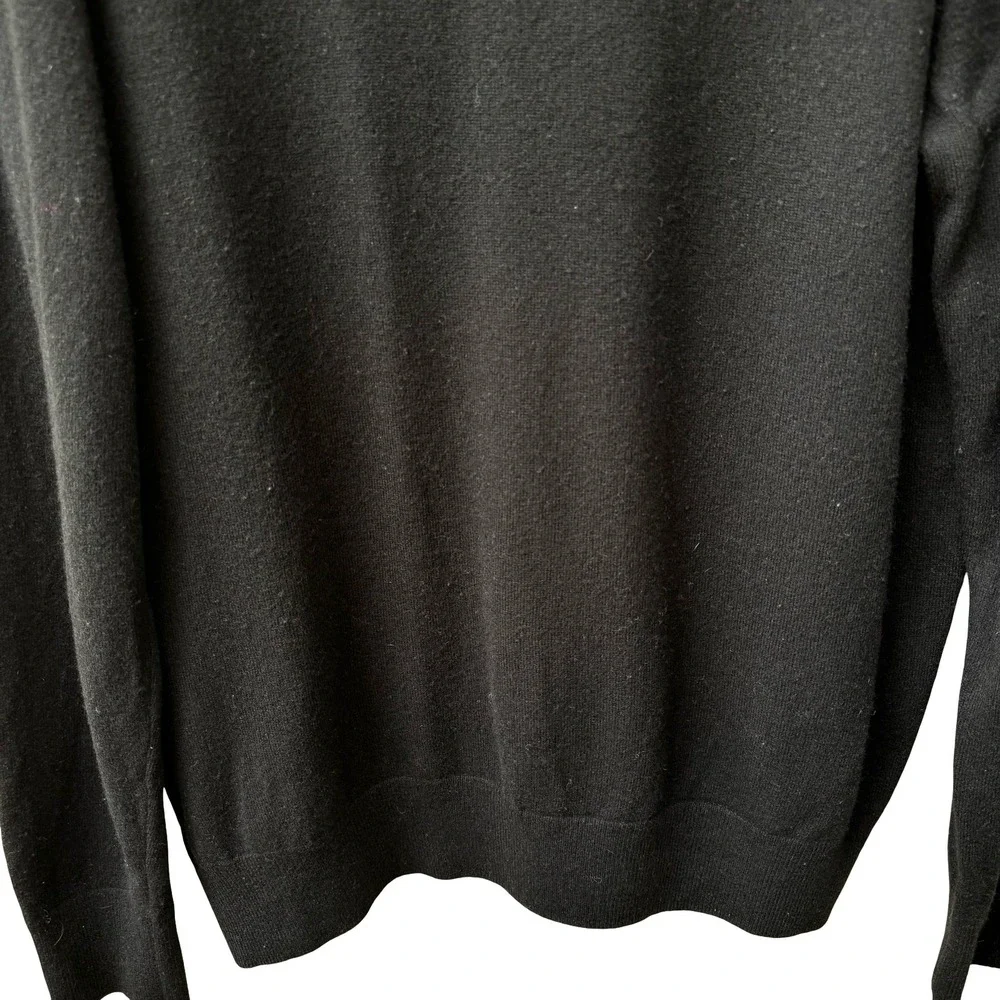 Uniqlo 100% Cashmere Quiet Luxury Minimalist Old Money Cozy Sweater Mens Black L
